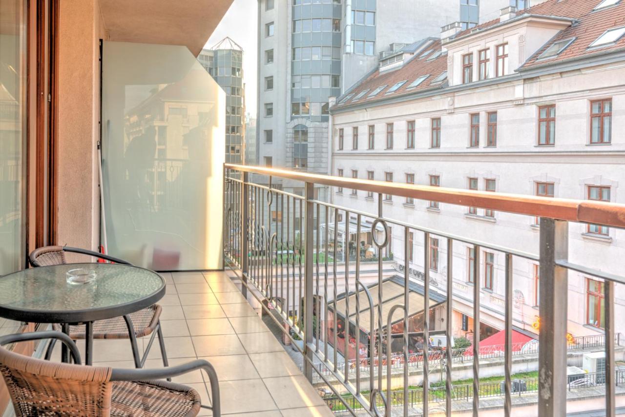 Central Capital Apartments Budapesta Exterior foto
