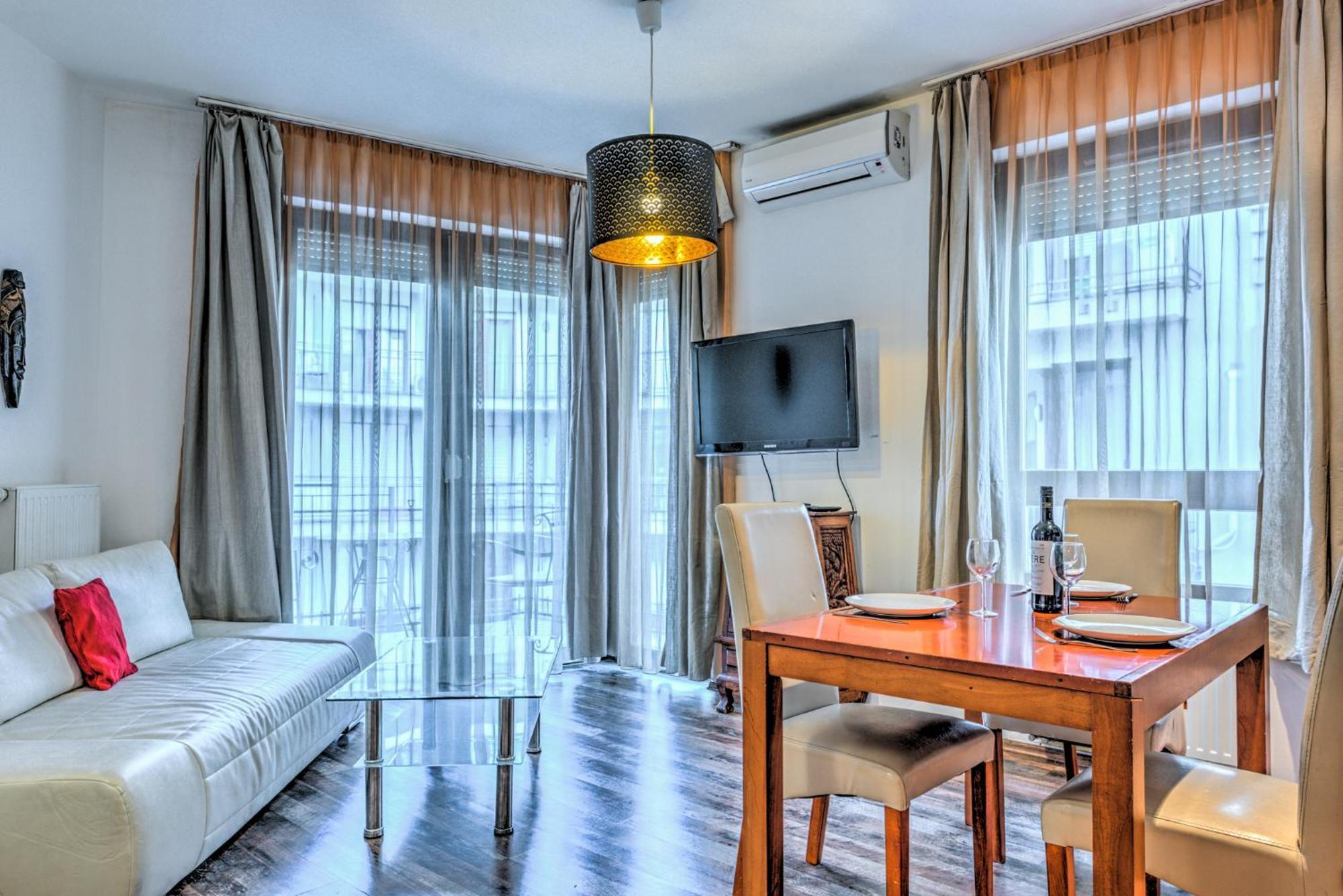 Central Capital Apartments Budapesta Exterior foto